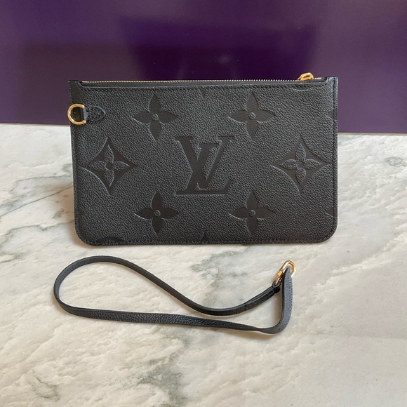 Sold New Louis Vuitton Empreinte Noir Neverfull Pouchette - Picture 2 of 12